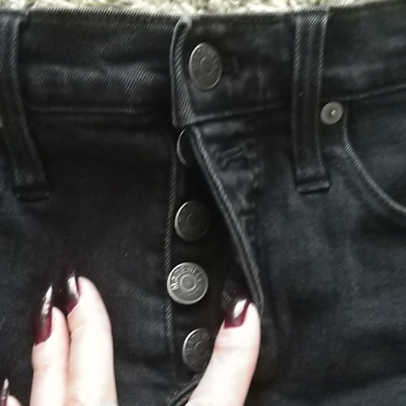 Madewell High-Rise Denim Boyshorts in Faded Black: - Picture 4 of 7